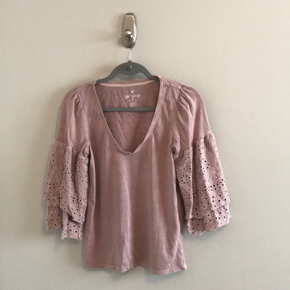 American Eagle bell sleeved shirt